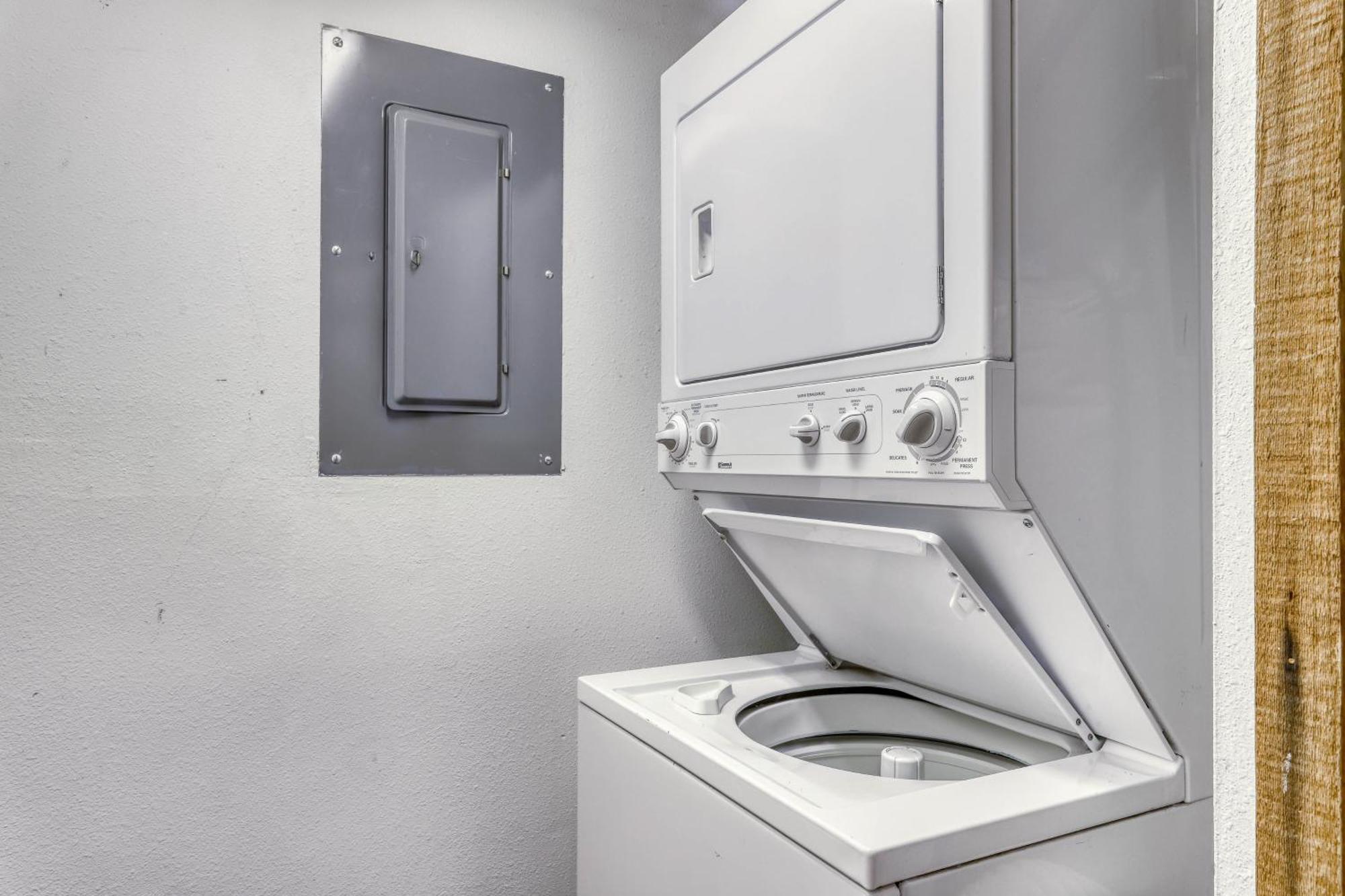 איינג'ל פייר Lift Condos חדר תמונה